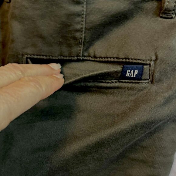3 PAIRS Gap Skinny Stretch Cropped Khaki Pants - SIZE 8 (1 grey and 2 black) - Picture 6 of 12